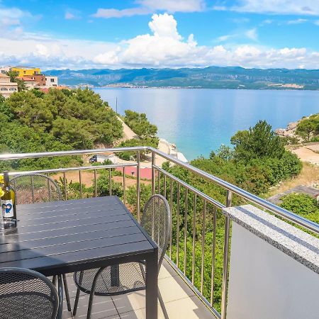 Apartment Marija - VRB103 Vrbnik Buitenkant foto