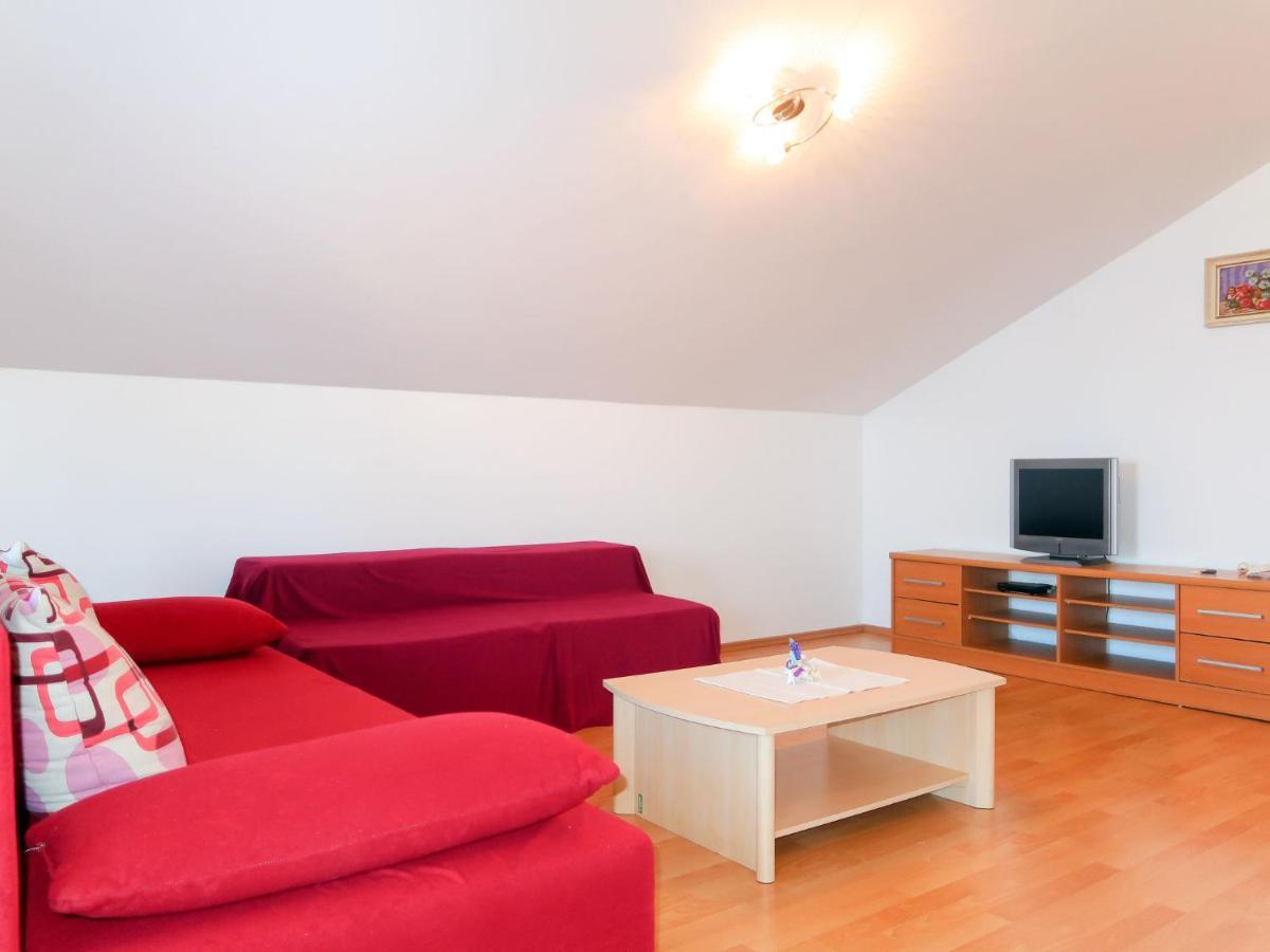 Apartment Marija - VRB103 Vrbnik Buitenkant foto