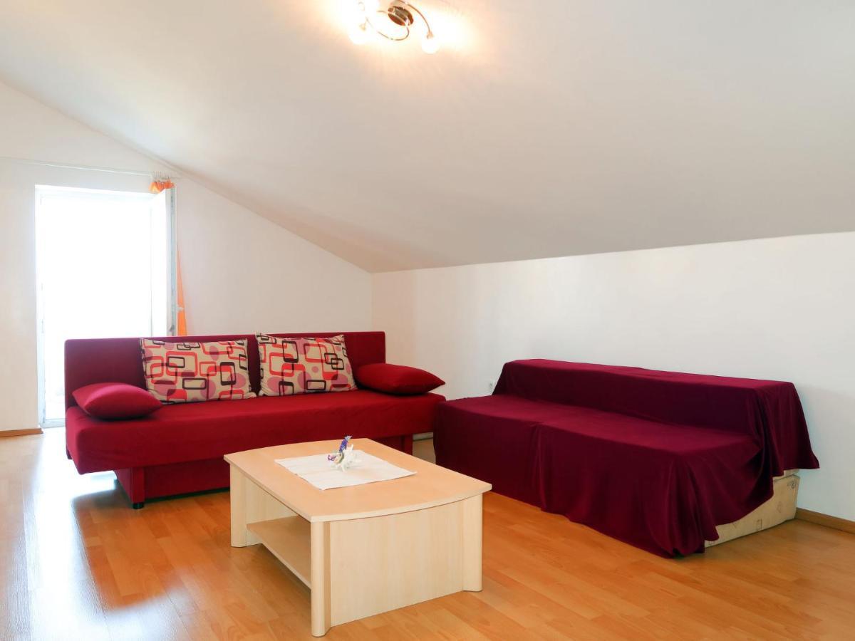 Apartment Marija - VRB103 Vrbnik Buitenkant foto